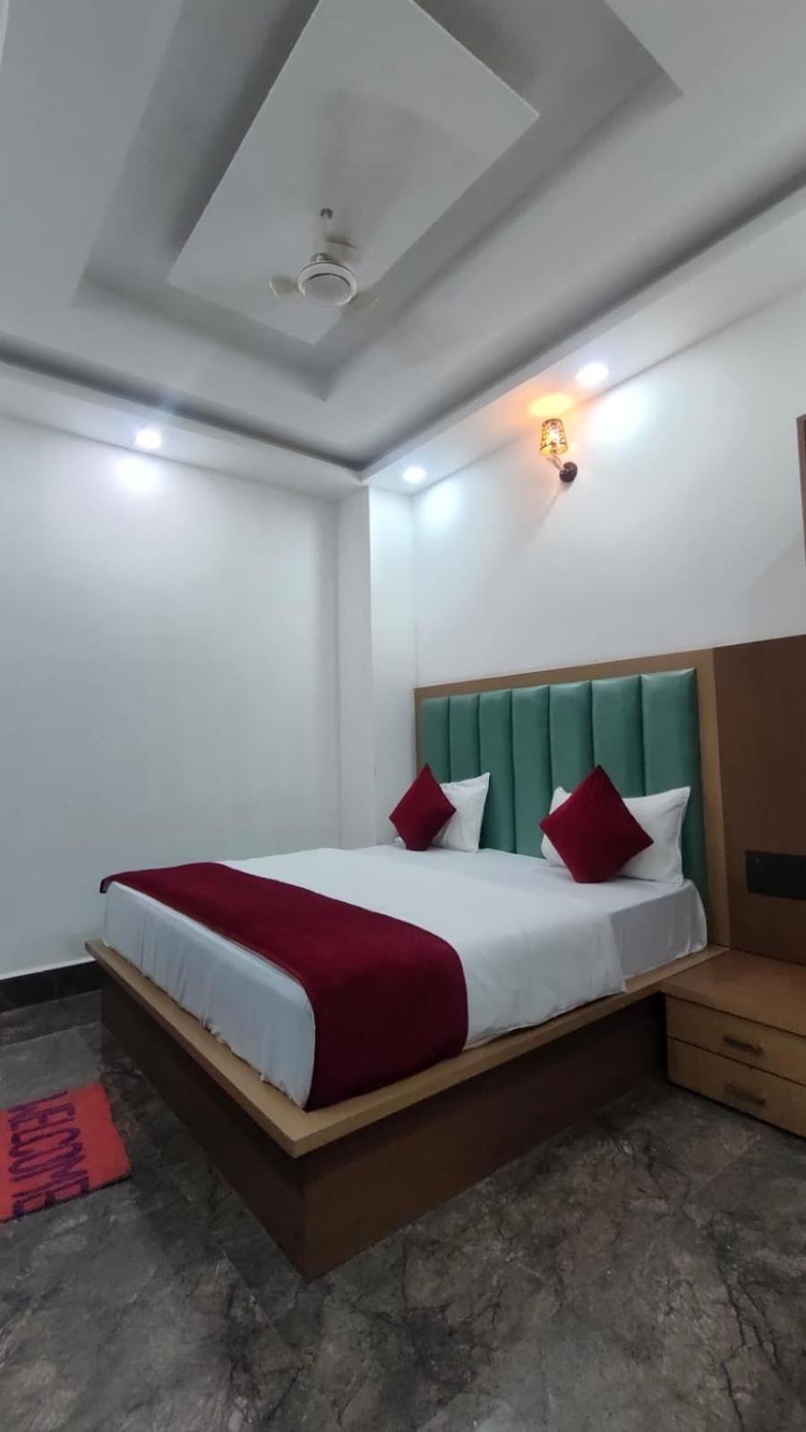 Hotel Golden Door Mathura Εξωτερικό φωτογραφία