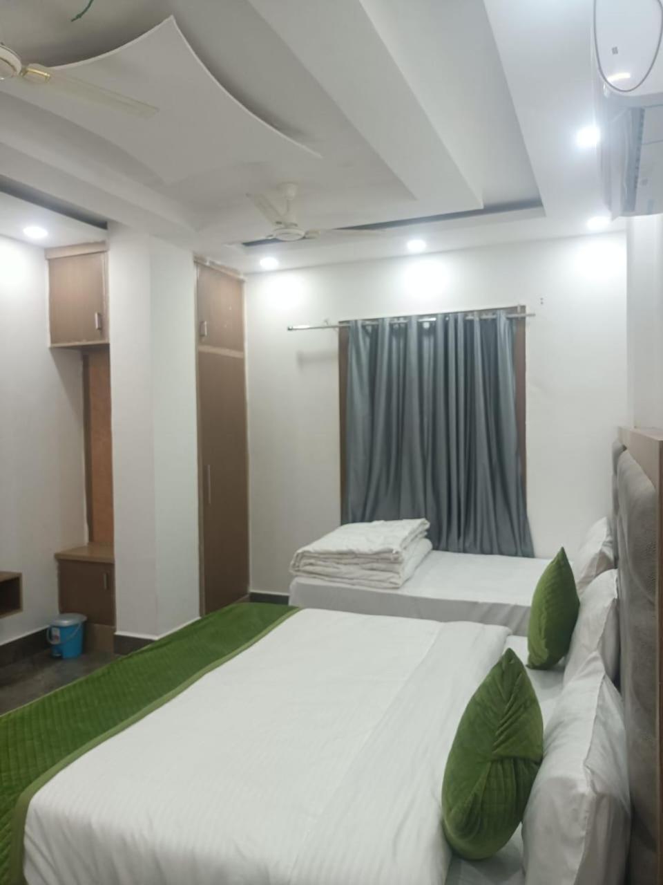 Hotel Golden Door Mathura Εξωτερικό φωτογραφία