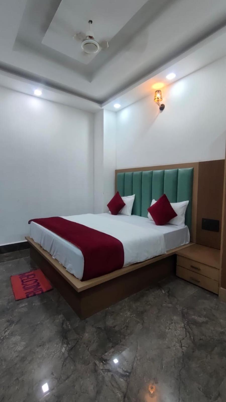 Hotel Golden Door Mathura Εξωτερικό φωτογραφία